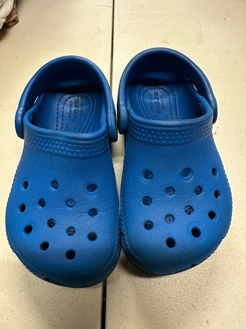 CROCS Kids Classic Clog in Bright Blue